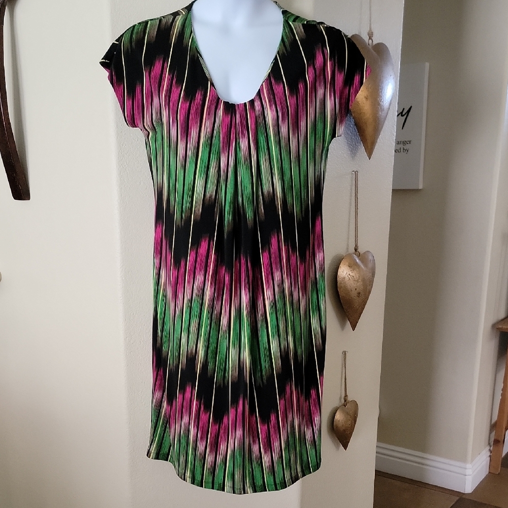 DANA BUCHMAN Cap Sleeve Gathered V Neck Front Dress Pink Green Black Sz M